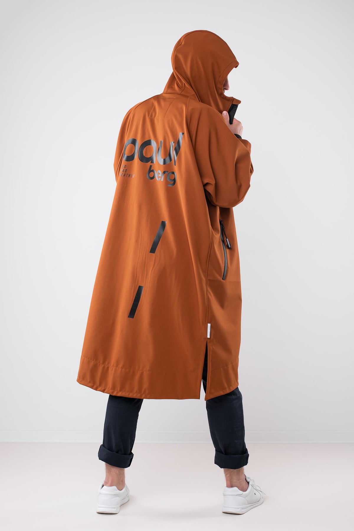 Paul Light Outdoor Robe - Brique
